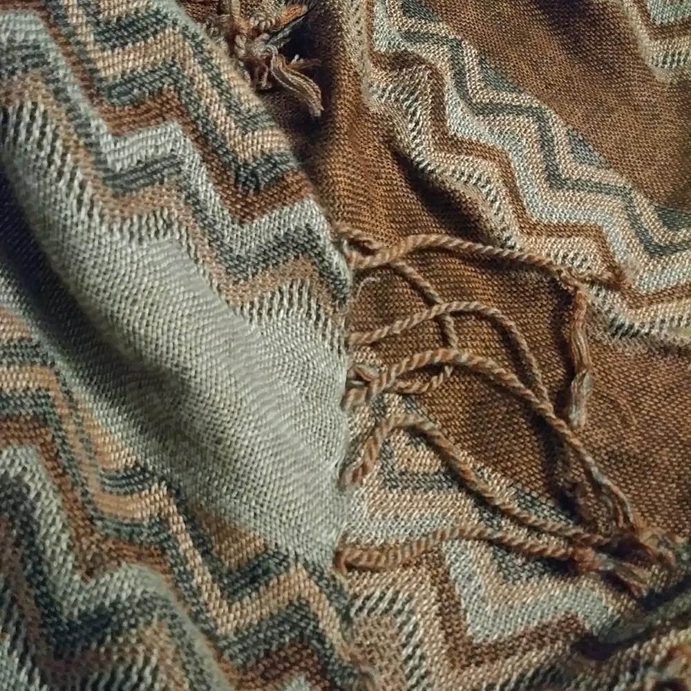 Scarf - Picture 6 of 6